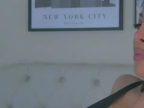 MeganRoberts22 online show from May 16, 2:41 am