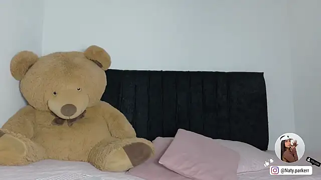 Natashaparker   online show from June 2, 3:52 am