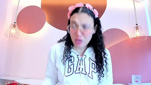 SweetStarr  online show from September 29, 12:54 pm