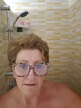 LadyLuxe xx online show from October 5, 11:19 am