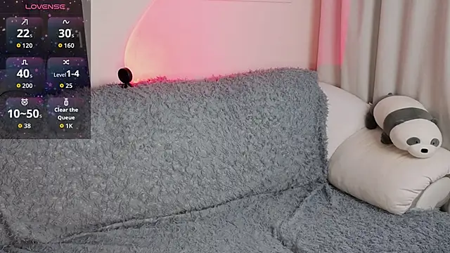  Lua   online show from November 15, 9:32 pm