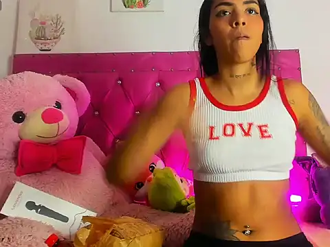 dahiiangomezz online show from September 28, 7:47 am