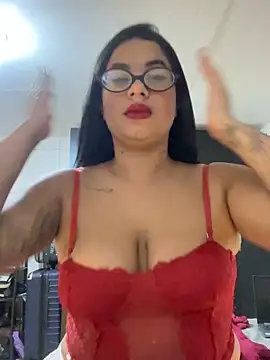 Snapshot of ursinha999 chatting on February 18, 1:12 am ursinha999 online show from February 18, 1:12 am