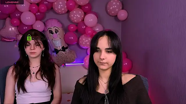 Snapshot of ariana_ross7 chatting on February 10, 8:13 pm ariana ross7 online show from February 10, 8:13 pm