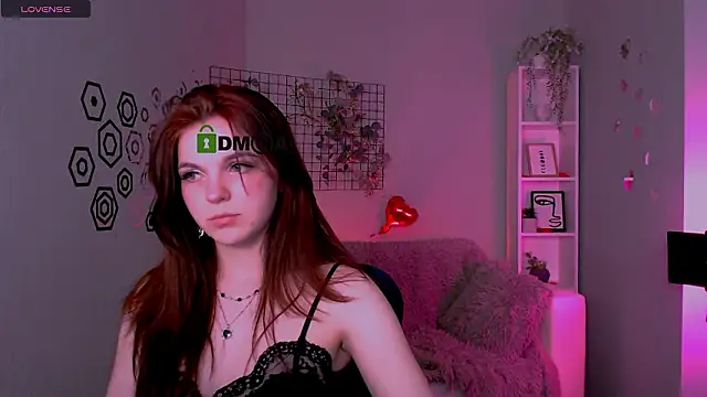 Snapshot of ariana_ross7 chatting on February 17, 10:49 pm ariana ross7 online show from February 17, 10:49 pm