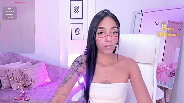 miavegas1 online show from October 31, 12:11 am