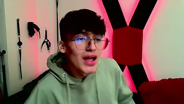 bellmontneon online show from November 11, 11:21 am