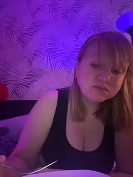 GretieLee online show from October 10, 7:02 pm