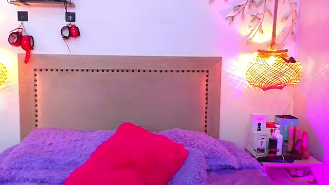 Daphnee-x online show from September 19, 11:44 am