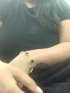 hottyshanaya online show from January 9, 11:02 am