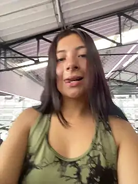 Karlee Grey1 online show from November 4, 7:35 pm