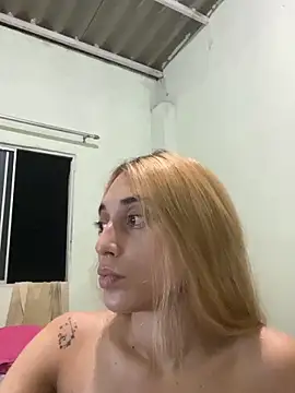 loirinhaaa online show from April 2, 10:29 pm