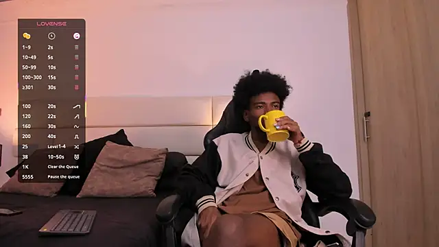 AllexJacob online show from November 13, 12:59 pm