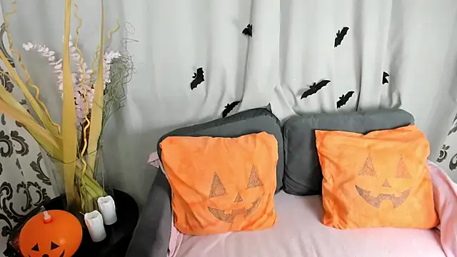  Velvet peach  online show from October 31, 5:19 am