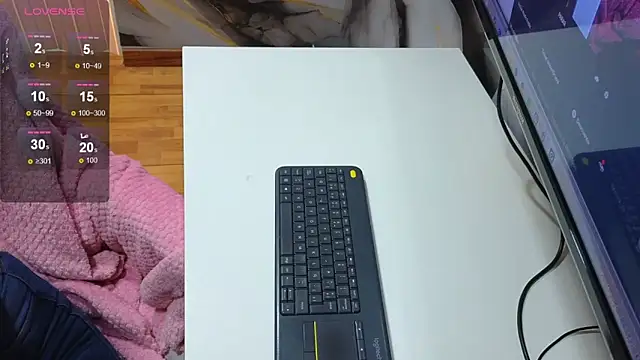 valery cute 18 online show from November 12, 12:05 pm