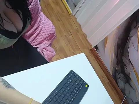 valery cute 18 online show from January 9, 11:13 am