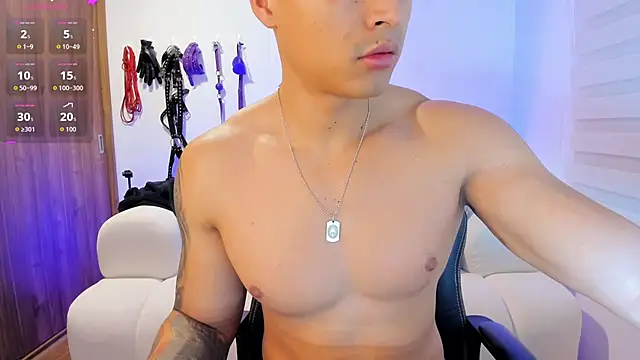 Snapshot of abu_dhabi_21 chatting on February 12, 9:48 am abu dhabi 21 online show from February 12, 9:48 am