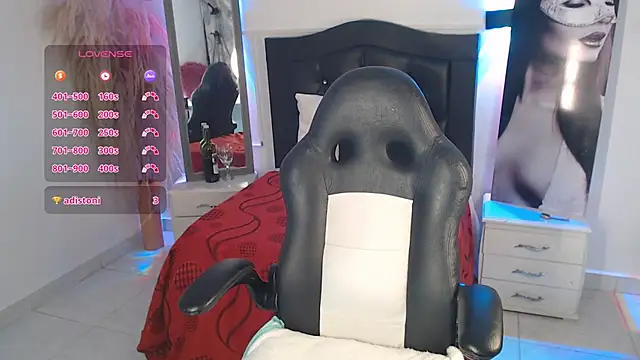 Snapshot of Jademommy_ chatting on February 13, 9:22 pm Jademommy online show from February 13, 9:22 pm