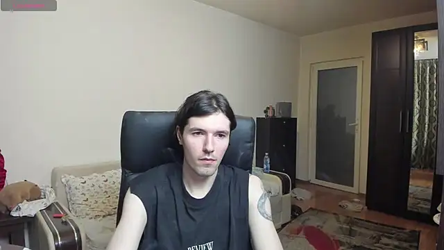 Snapshot of dirty_justin chatting on June 1, 1:57 pm dirty justin online show from June 1, 1:57 pm