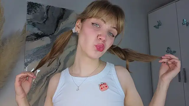 pienaple online show from October 10, 4:11 am