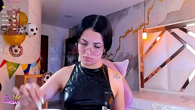 Snapshot of sophiadoll_tf chatting on June 26, 1:04 pm sophiadoll tf online show from June 26, 1:04 pm