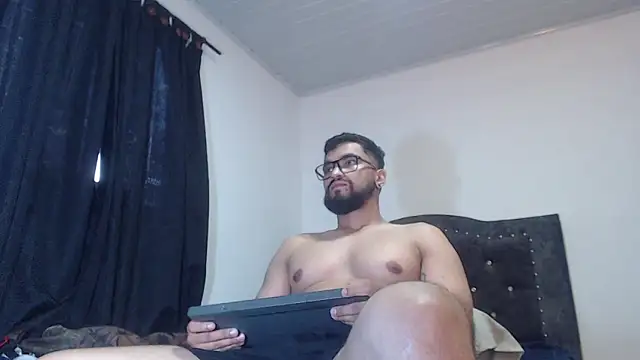 Chrys harris77 online show from March 26, 10:59 pm