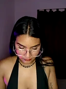 Renata Zoe online show from November 9, 1:37 am