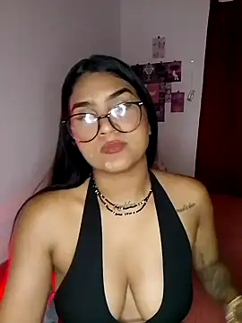 Renata Zoe online show from November 12, 1:39 am