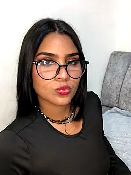 Renata Zoe online show from November 22, 2:10 am