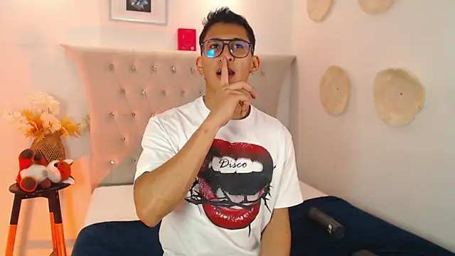 SalvadorFit online show from October 2, 8:27 pm