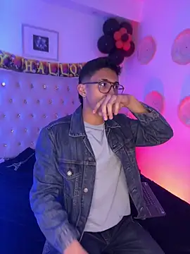 SalvadorFit online show from October 11, 8:29 pm