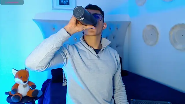 SalvadorFit online show from November 4, 8:41 pm