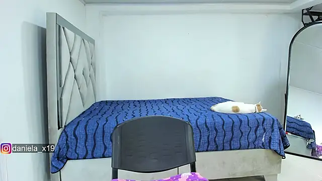 Daniela x19 online show from October 11, 2:44 am