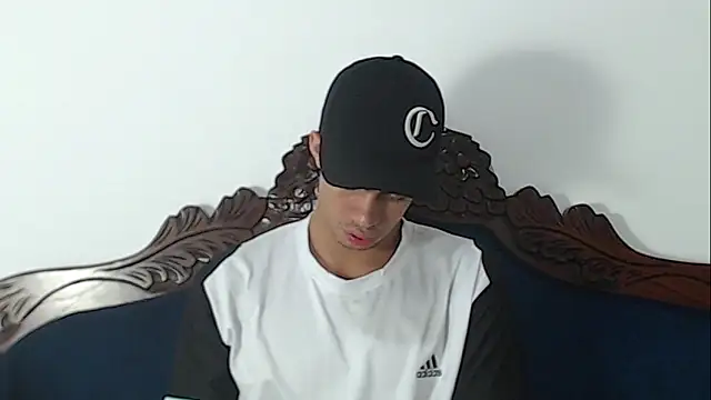 cody pipper  online show from November 18, 3:34 am