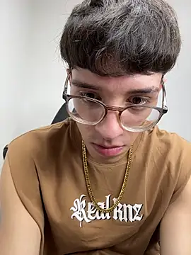 arthurdavies online show from December 4, 4:44 am