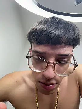 arthurdavies online show from December 22, 12:40 am