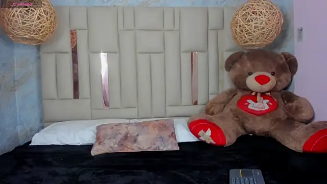 Dixiebelle online show from March 27, 3:23 am