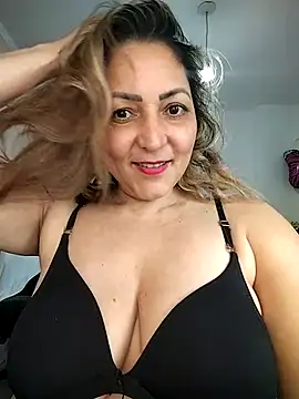 Lunita86 online show from January 16, 10:47 pm