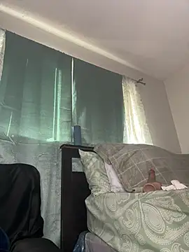 Snapshot of foreigntitts_ chatting on February 5, 10:58 pm foreigntitts online show from February 5, 10:58 pm