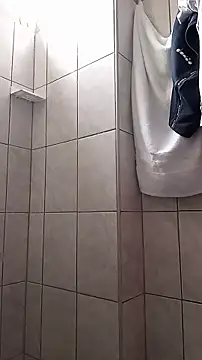 supguyLat online show from March 21, 8:45 pm