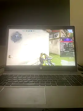 Snapshot of Randy9222 chatting on September 17, 7:43 am Randy9222 online show from September 17, 7:43 am