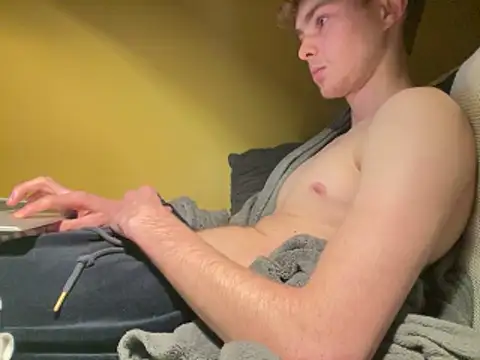 Snapshot of Randy9222 chatting on December 13, 9:09 pm Randy9222 online show from December 13, 9:09 pm