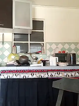 Vale stone  online show from April 7, 5:24 pm