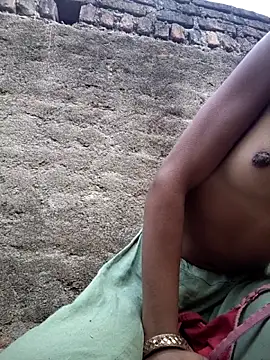 Snapshot of R_Roshni chatting on January 18, 2:26 am R Roshni online show from January 18, 2:26 am