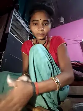 Snapshot of R_Roshni chatting on January 19, 12:14 am R Roshni online show from January 19, 12:14 am