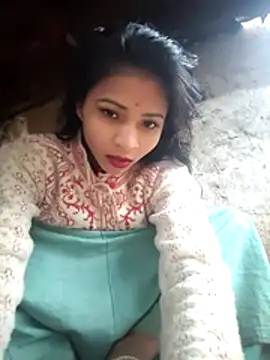 Snapshot of R_Roshni chatting on February 3, 1:48 am R Roshni online show from February 3, 1:48 am