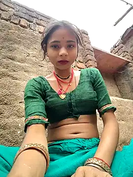 Snapshot of R_Roshni chatting on March 20, 3:44 am R Roshni online show from March 20, 3:44 am