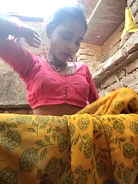 Snapshot of R_Roshni chatting on March 27, 3:01 am R Roshni online show from March 27, 3:01 am