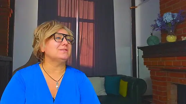 Marta Wils online show from November 6, 3:07 am