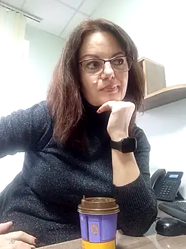 ValeriaLove43211 online show from November 26, 8:15 am